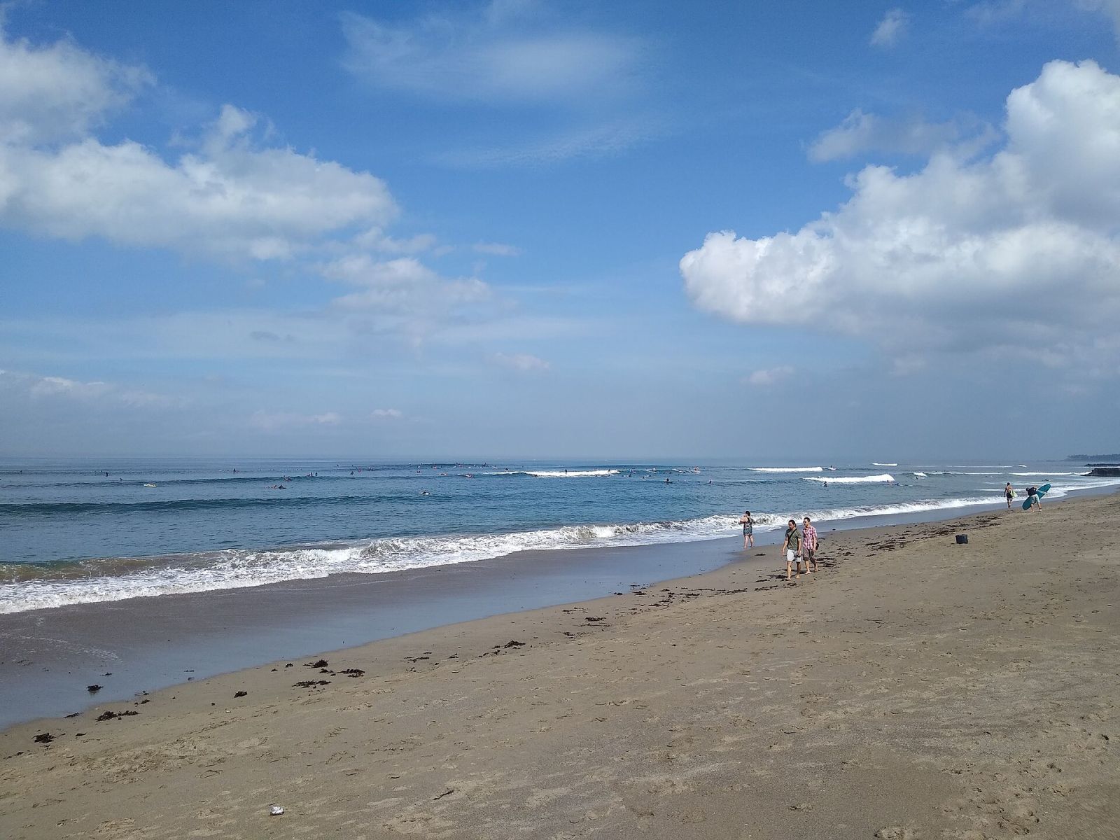 Panduan Liburan ke Canggu: Surf, Kafe, dan Coworking
